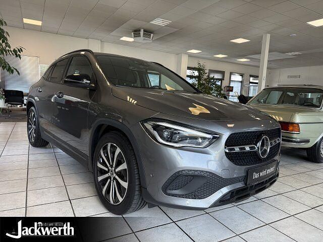 Usata Mercedes GLA200 Progressive 150 CV (110 kW) 2022 Grigio SUV