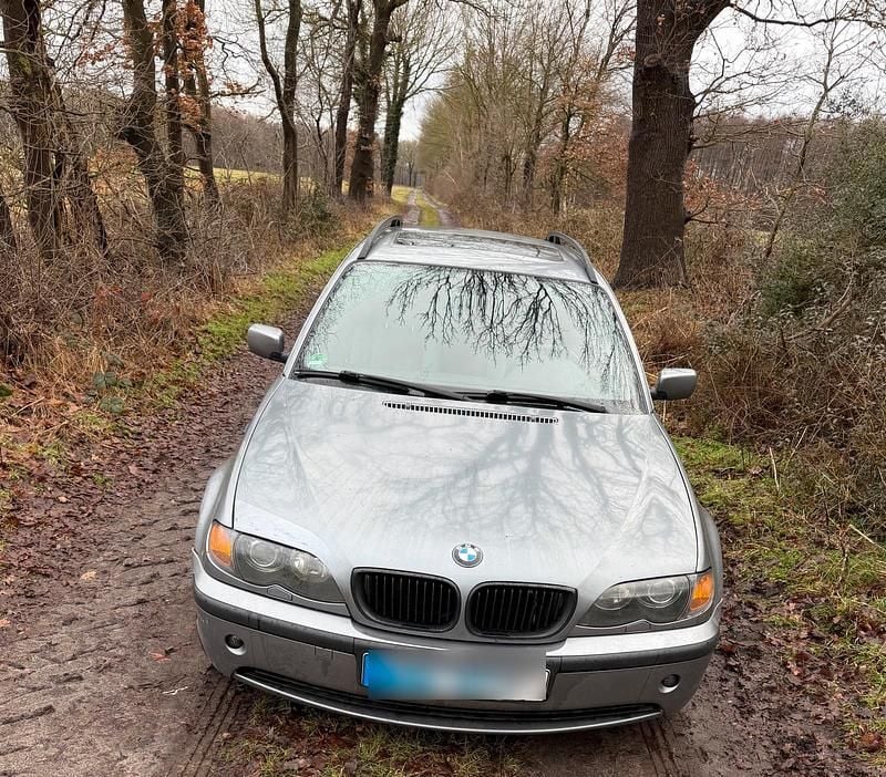 Gebraucht BMW 325 192 PS (141 kW) 2004 Grau Kombi