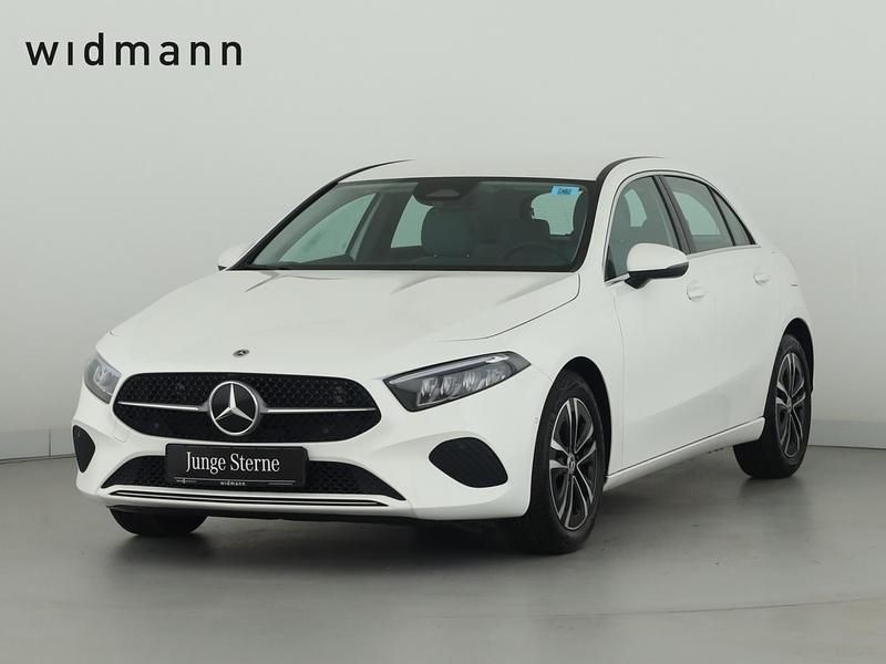 Unilack polarweiss Gebraucht 2024 Mercedes A200 Advanced Limousine | 30.850 € (Fairer Preis) - Bild 1/4