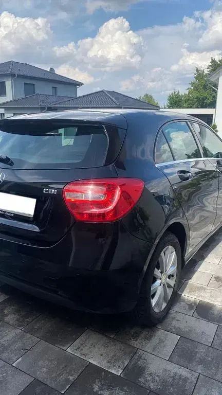 Brugt Mercedes A180 109 HK (80 kW) 2012 Sort Sedan