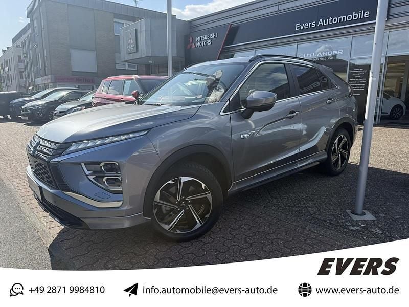 Platiniumgrau Gebraucht 2022 Mitsubishi Eclipse Top Limousine | 24.950 € - Bild 1/4