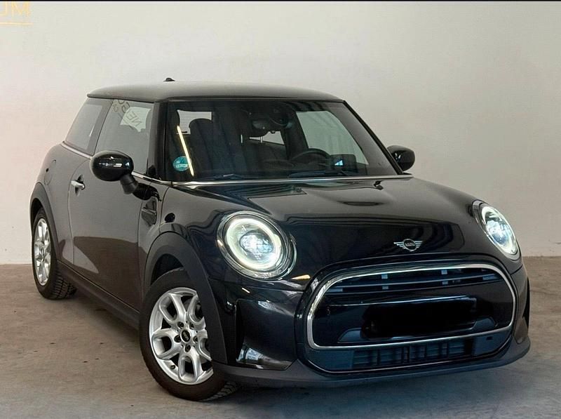 Używany Mini Cooper 136 KM (100 kW) 2021 Czarny Hatchback