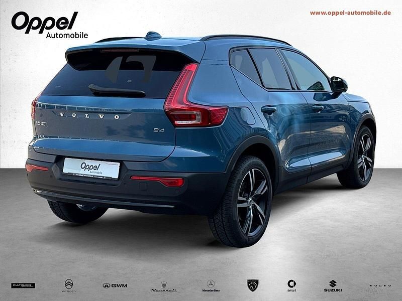 Gebraucht Volvo XC40 Plus 197 PS (144 kW) 2024 Fjord blue metallic SUV
