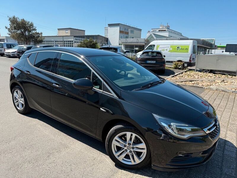 Schwarz Gebraucht 2018 Opel Astra Dynamic Limousine | 14.590 € (Fairer Preis) - Bild 1/4