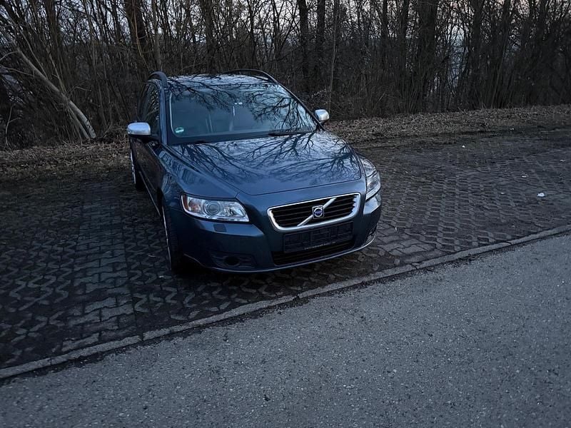 Gebraucht Volvo V50 140 PS (102 kW) 2008 Grün Kombi