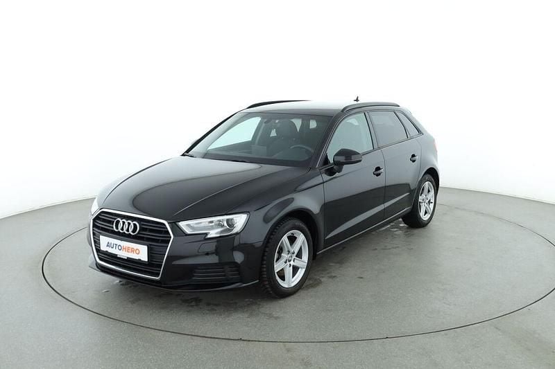 Schwarz Gebraucht 2020 Audi A3 Limousine | 21.040 € (Guter Preis) - Bild 1/3