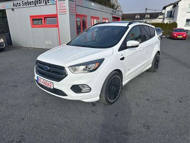 Gebraucht Ford Kuga ST-Line 179 PS (131 kW) 2017 Weiß SUV