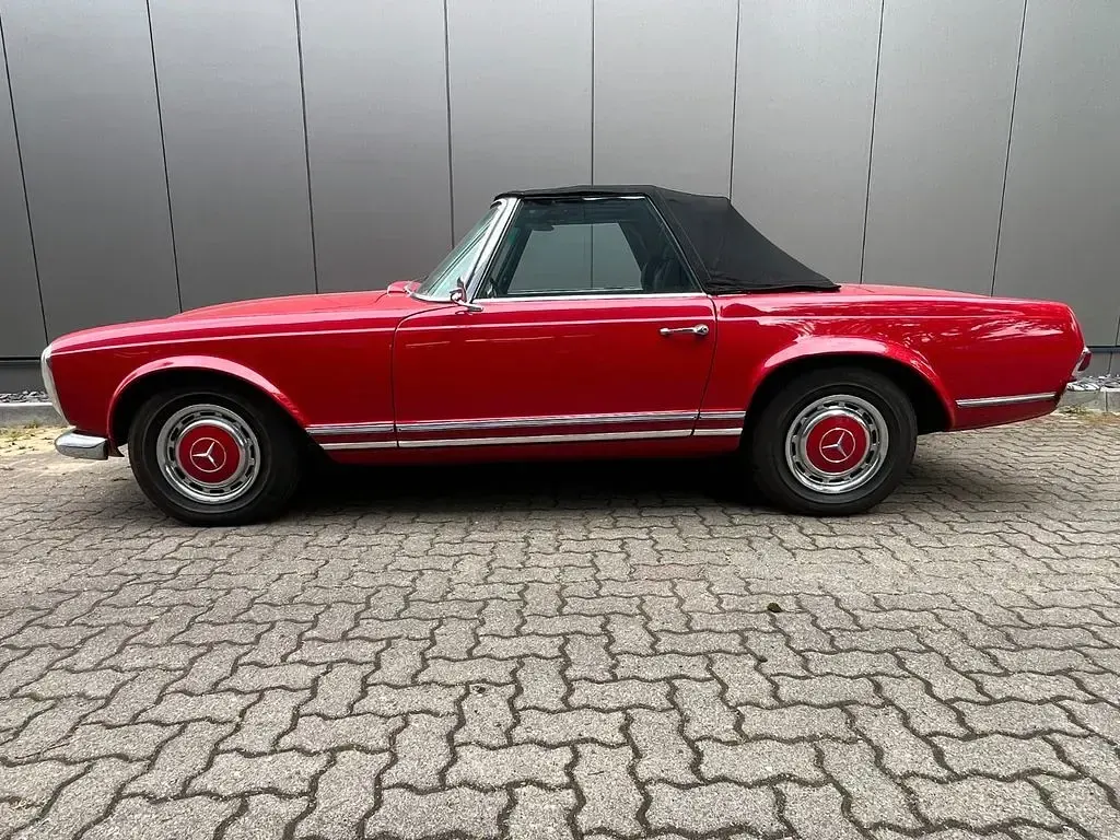 Gebraucht Mercedes 230 150 PS (110 kW) 1964 Rot Cabrio