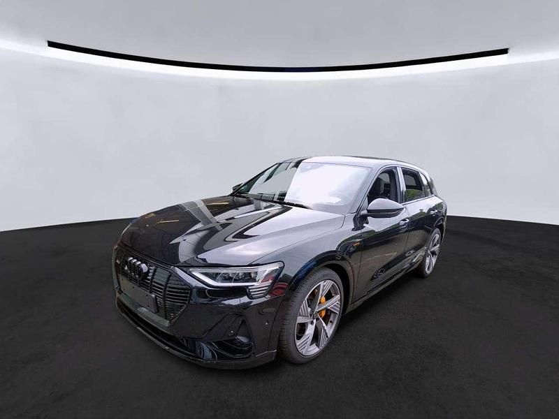 Mythosschwarz metallic Gebraucht 2022 Audi e-tron Black Edition SUV | 46.890 € (Fairer Preis) - Bild 1/2