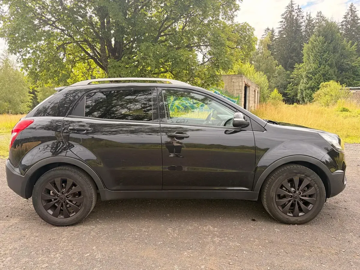 Gebraucht SsangYong Korando 178 PS (130 kW) 2018 Schwarz Kombi