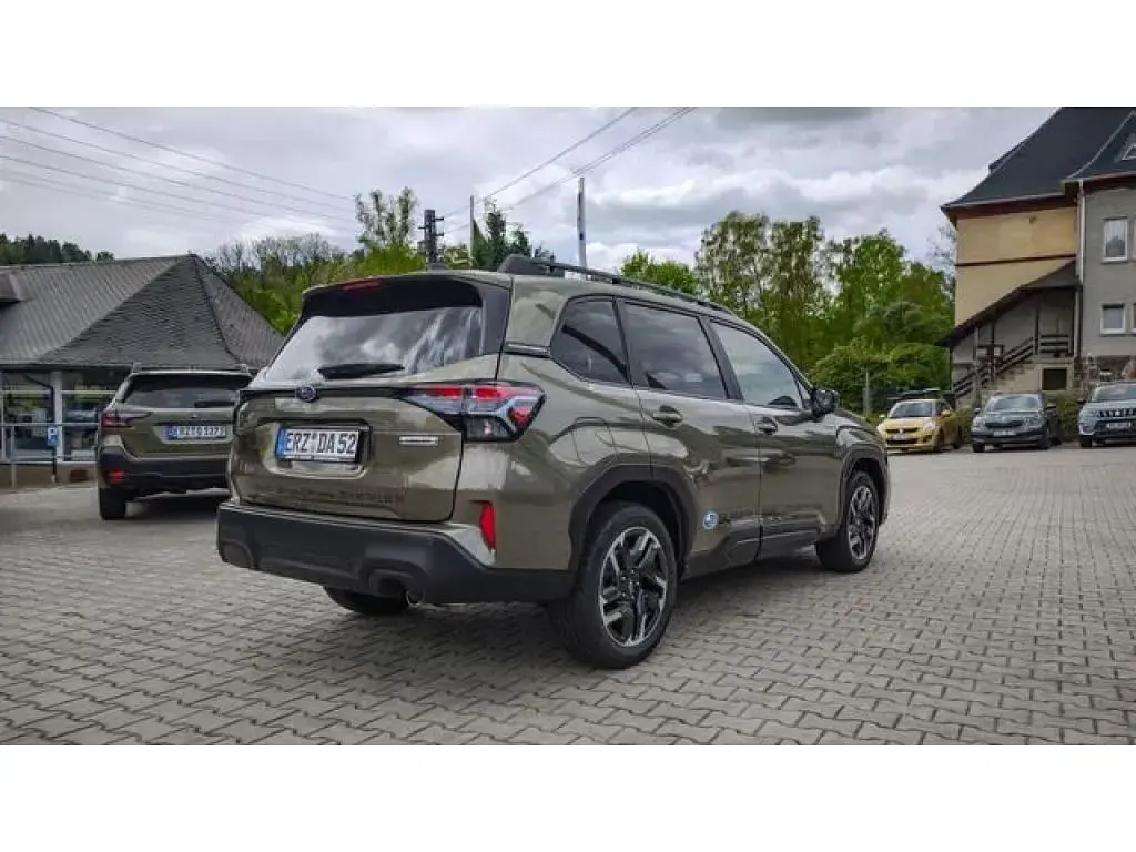 Second-hand Subaru Forester Exclusive+ 136 CP (100 kW) 2025 Verde SUV