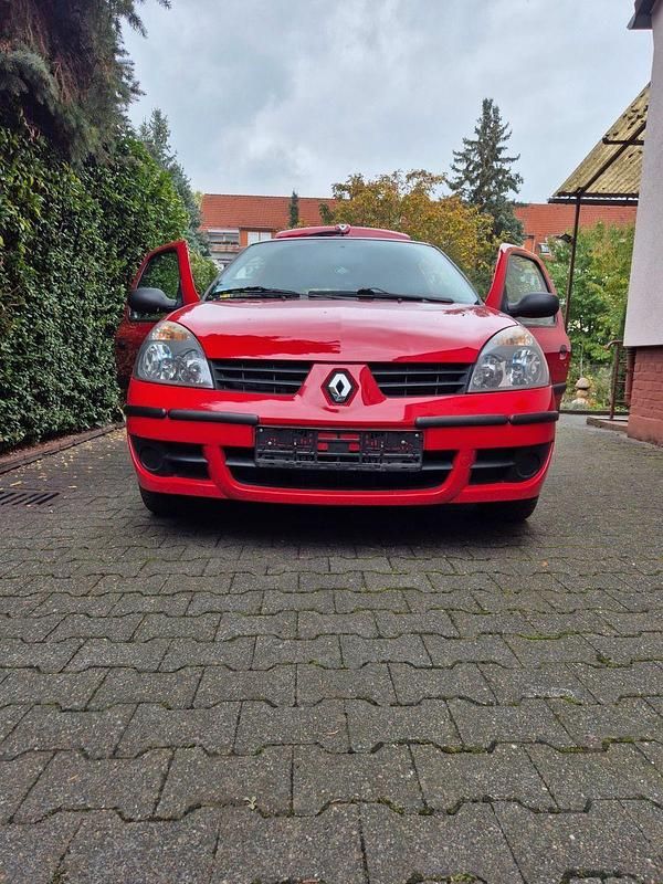 Rot Gebraucht 2007 Renault Clio II Campus Limousine | 1.250 € (Guter Preis) - Bild 1/4