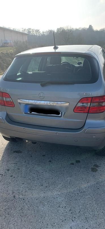 Gebraucht Mercedes B180 109 PS (80 kW) 2006 Grau Van / Kleinbus