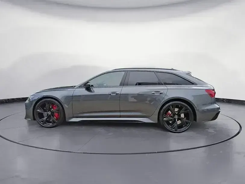 Gebraucht Audi RS6 Exclusive 600 PS (441 kW) 2024 Grau Kombi