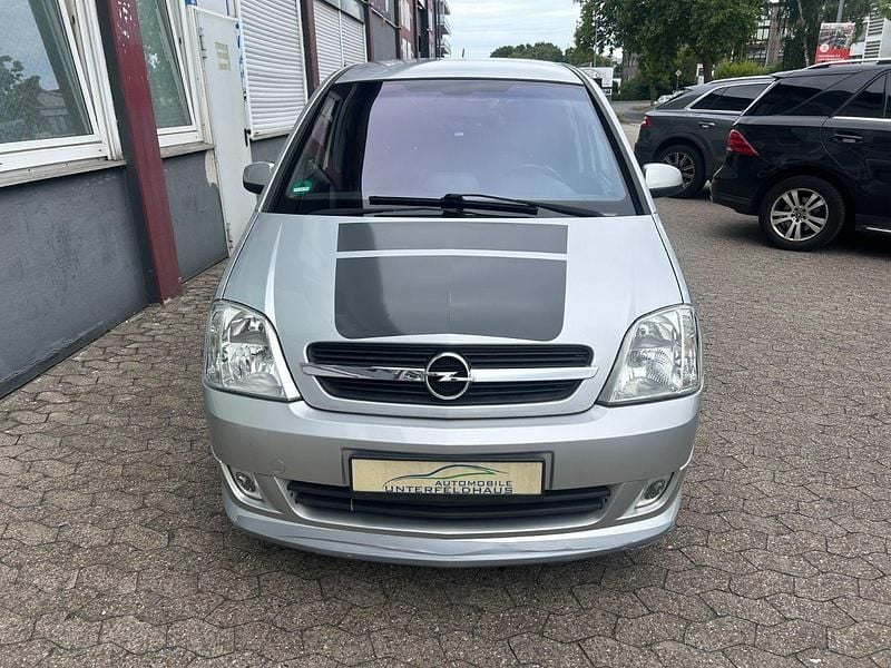 Silber Gebraucht 2005 Opel Meriva Cosmo Van / Kleinbus | 2.900 € (Fairer Preis) - Bild 1/4