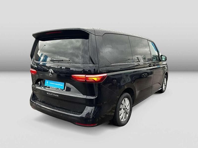 Gebraucht VW Multivan Life 150 PS (110 kW) 2025 Schwarz Van