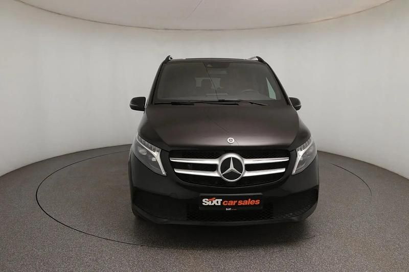 Gebraucht Mercedes V300 174 PS (127 kW) 2024 Schwarz Van / Kleinbus