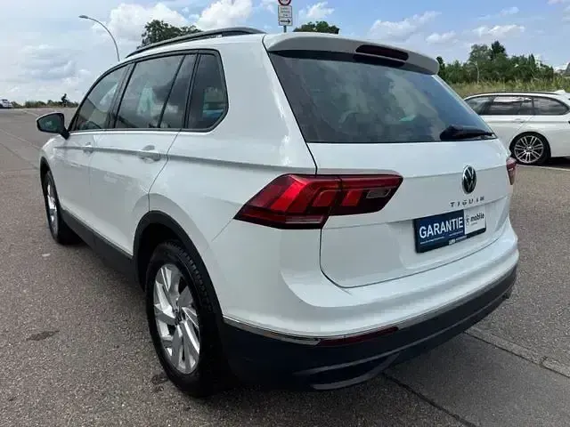 Gebraucht VW Tiguan Life 150 PS (110 kW) 2022 Andere SUV