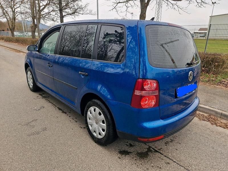 Gebraucht VW Touran Trendline 105 PS (77 kW) 2007 Blau Van / Kleinbus