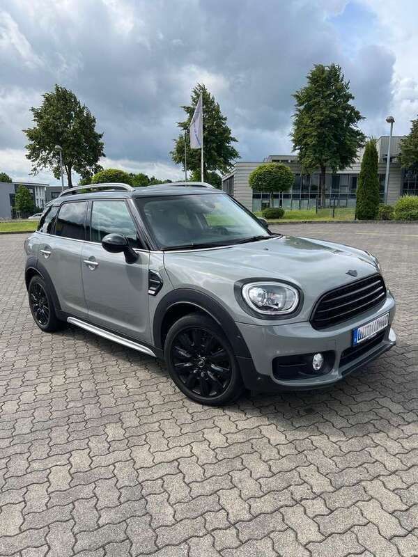 Grau Gebraucht 2018 Mini Cooper Countryman SUV | 14.200 € (Superpreis) - Bild 1/4
