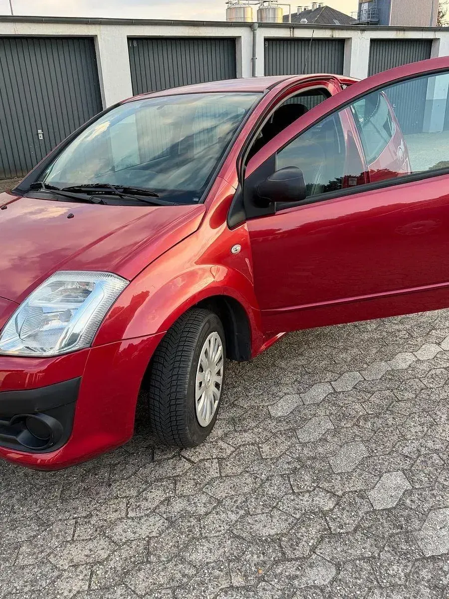 Gebraucht Citroën C2 Tonic 73 PS (53 kW) 2009 Rot Kleinwagen