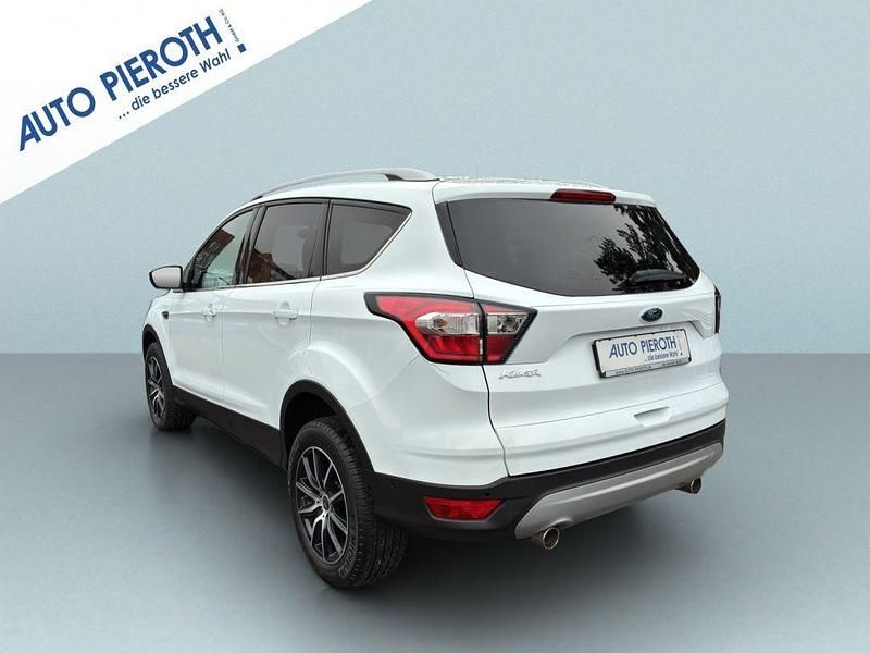 Occasion Ford Kuga 150 ch (110 kW) 2019 Blanc SUV