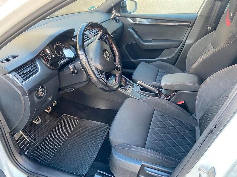 Gebraucht Skoda Octavia vRS 184 PS (135 kW) 2018 Weiß Kombi