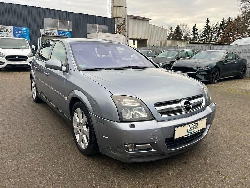 Gebraucht Opel Signum Cosmo 155 PS (114 kW) 2005 Silber Kleinwagen