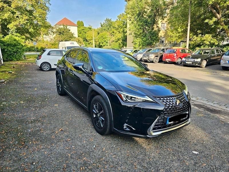 Schwarz Gebraucht 2019 Lexus UX 250h SUV | 27.800 € (Teuer) - Bild 1/4