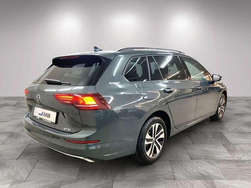 Neu VW Golf VIII 150 PS (110 kW) 2026 Delfingrau metallic Kombi