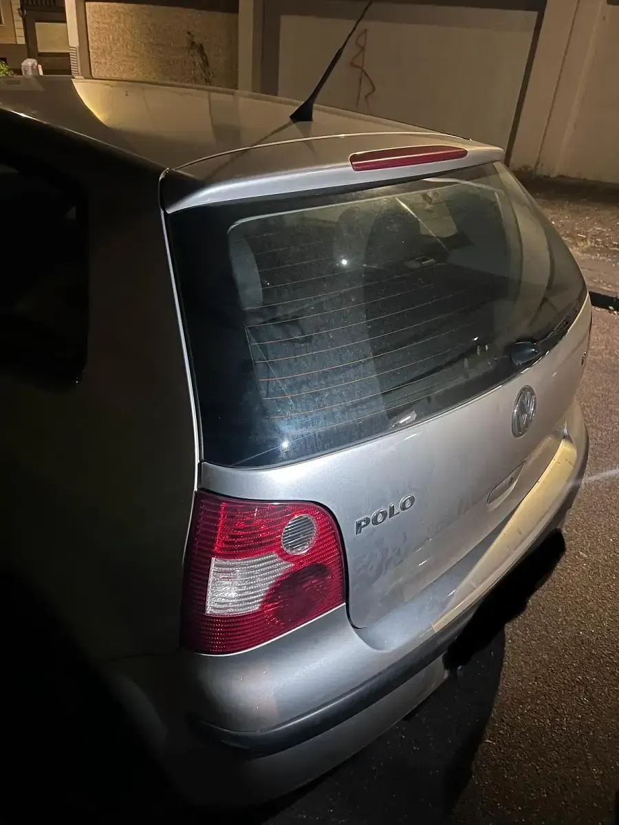 Gebraucht VW Polo 63 PS (46 kW) 2002 Silber Kleinwagen