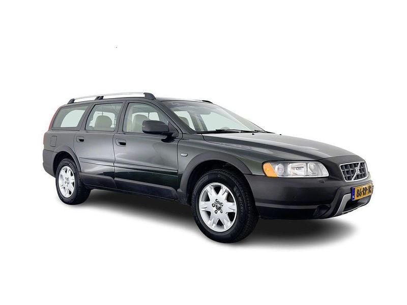 Grün Gebraucht 2005 Volvo XC70 Summum SUV | 2.445 € - Bild 1/4