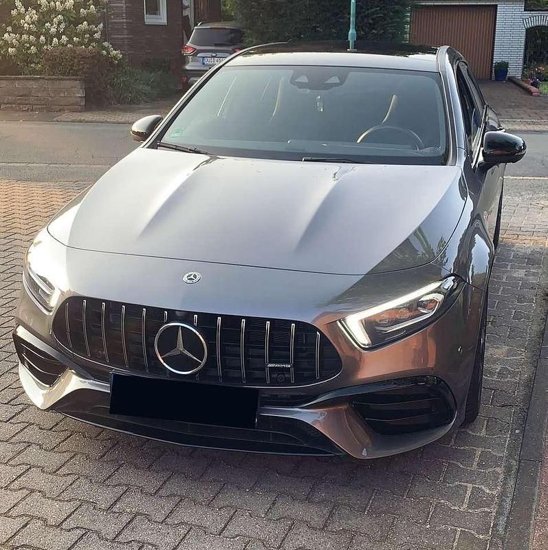 Grau Gebraucht 2020 Mercedes A45 AMG AMG Limousine | 38.000 € (Fairer Preis) - Bild 1/4