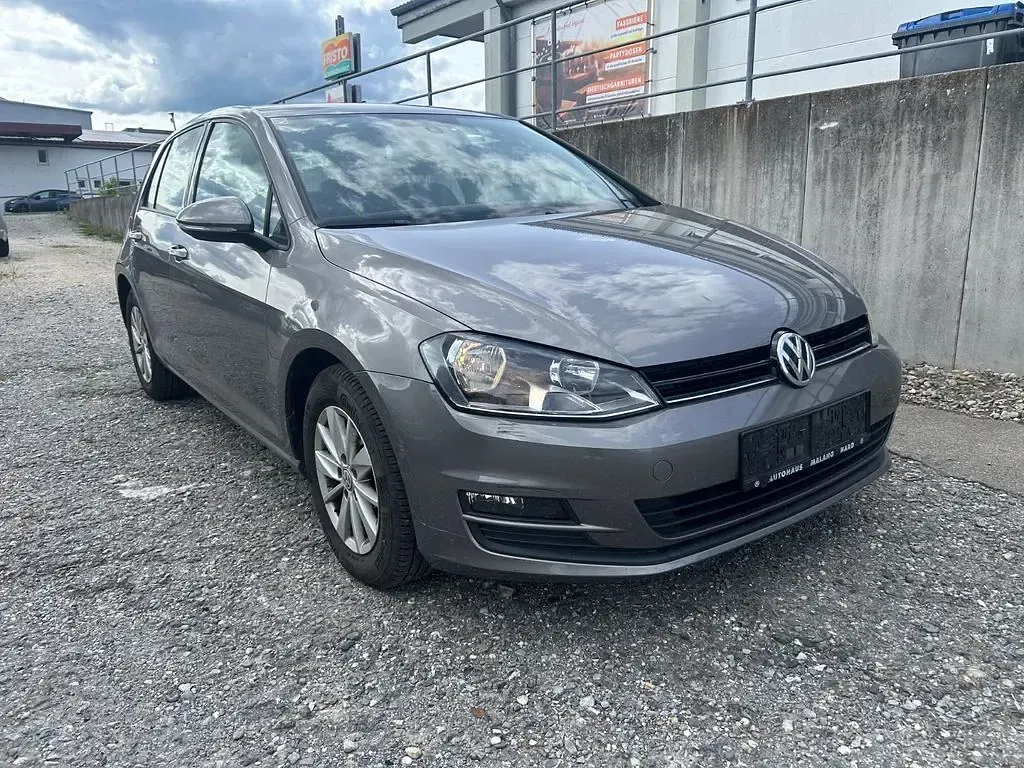Gebraucht VW Golf VII Comfortline 86 PS (63 kW) 2016 Grau Limousine