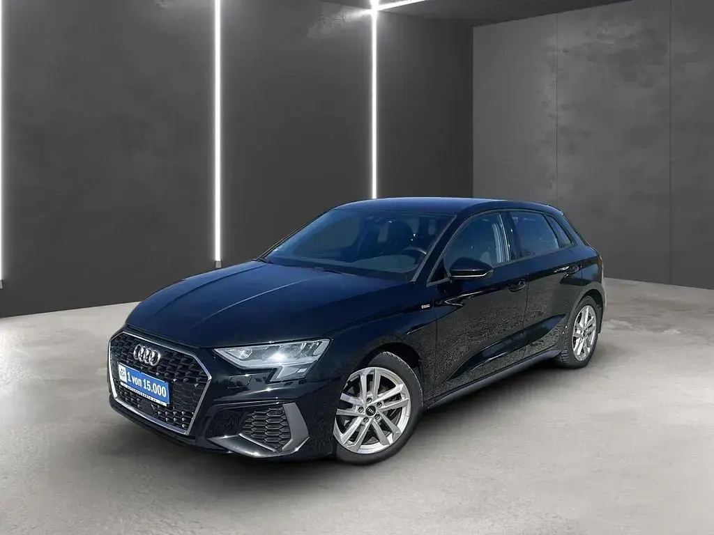 Gebraucht Audi A3 S-Line 150 PS (110 kW) 2022 Mythosschwarz metallic (metallic) Limousine