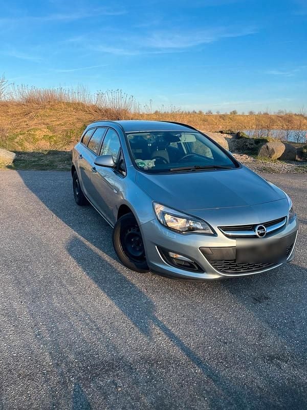 Gebraucht Opel Astra 136 PS (100 kW) 2015 Silber Kombi