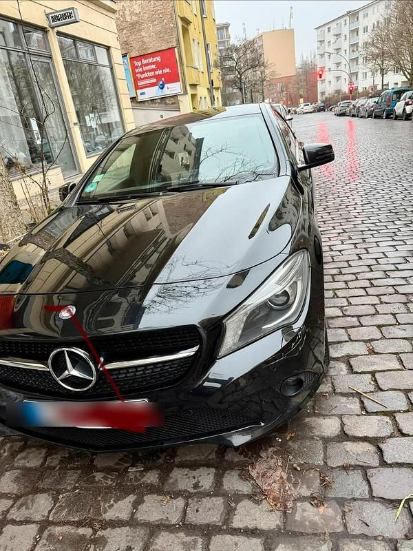 Gebraucht Mercedes CLA220 177 PS (130 kW) 2015 Schwarz Limousine