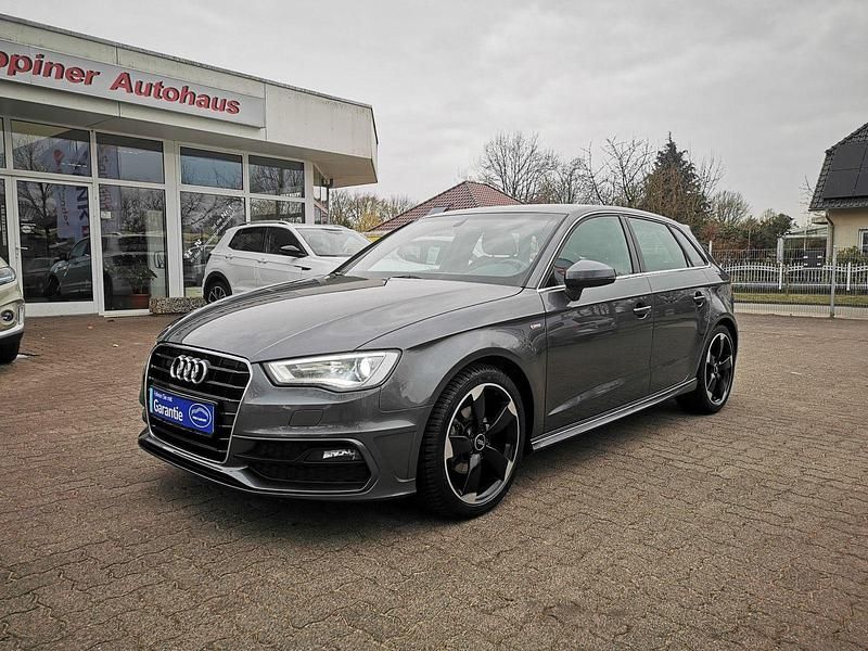 Gebraucht Audi A3 Exclusive 110 PS (80 kW) 2015 Grau Limousine
