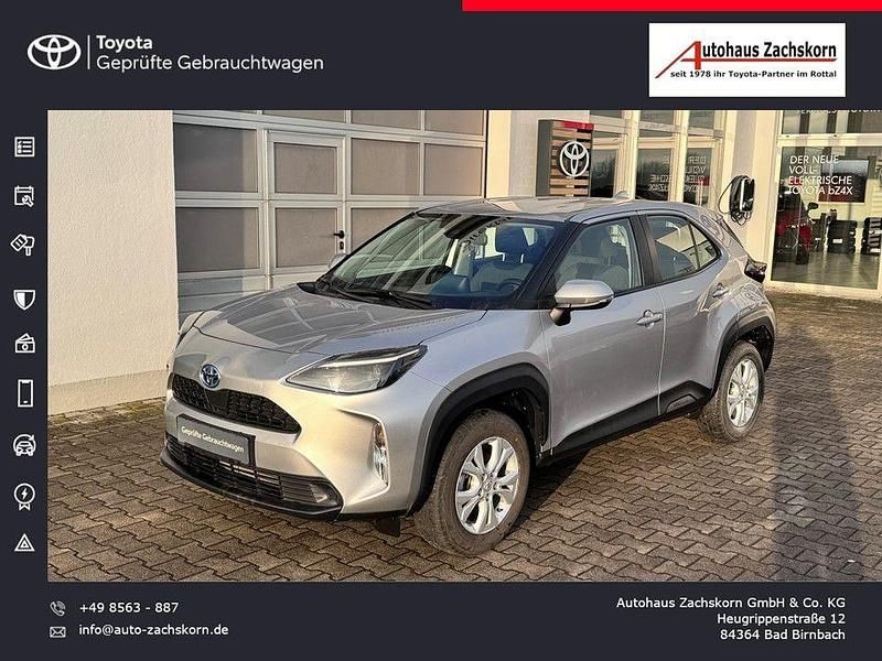 Silber Gebraucht 2021 Toyota Yaris Cross Business Edition SUV | 20.990 € (Guter Preis) - Bild 1/4