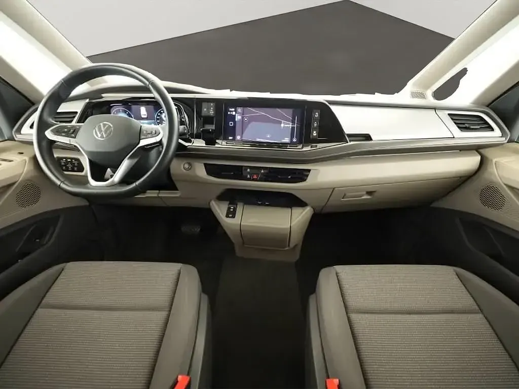 Gebraucht VW T7 150 PS (110 kW) 2024 Candyweiß Van