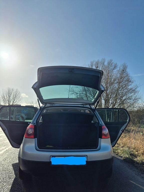 Gebraucht VW Golf VI Trendline 102 PS (75 kW) 2008 Silber Kleinwagen