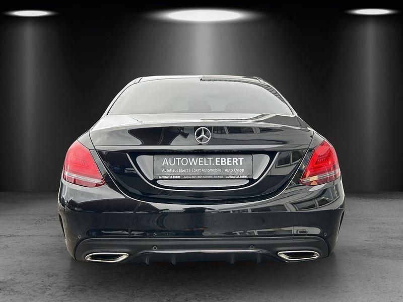 Gebraucht Mercedes C180 AMG line 156 PS (114 kW) 2020 Schwarz Limousine