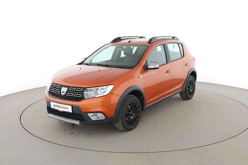 Gebraucht Dacia Sandero Celebration 90 PS (66 kW) 2017 Limousine