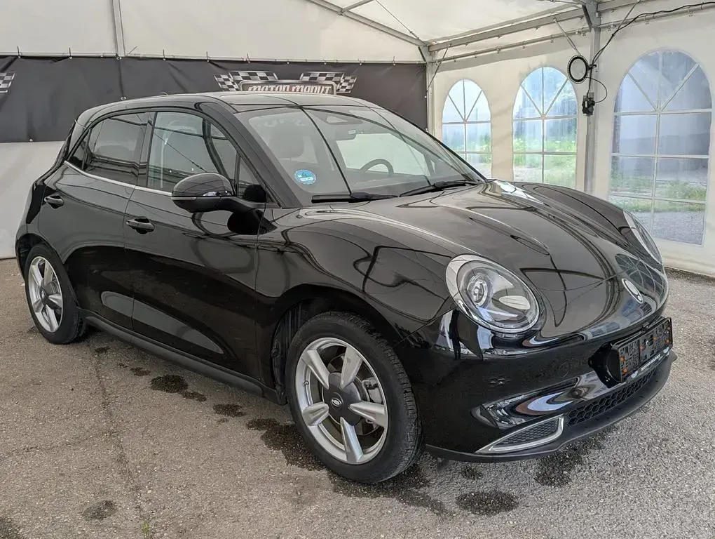 Usata Ora 03 125 kW (171 CV) 2024 Nero Utilitaria