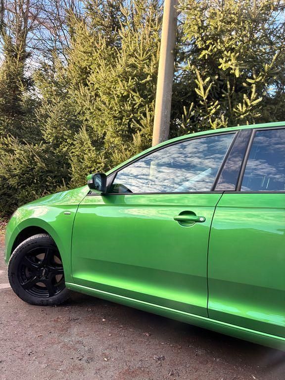 Gebraucht Skoda Rapid Drive 110 PS (80 kW) 2018 Grün Limousine