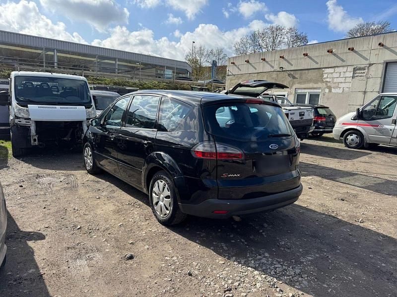 Second-hand Ford S-MAX S 103 CP (75 kW) 2008 Negru Monovolum