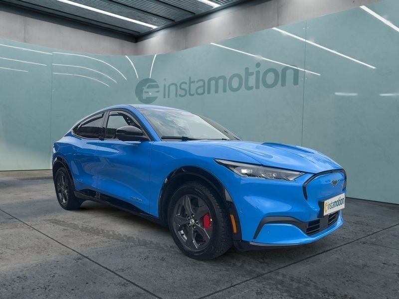 Blau Gebraucht 2022 Ford Mustang Mach-E Basis SUV | 42.830 € (Teuer) - Bild 1/4