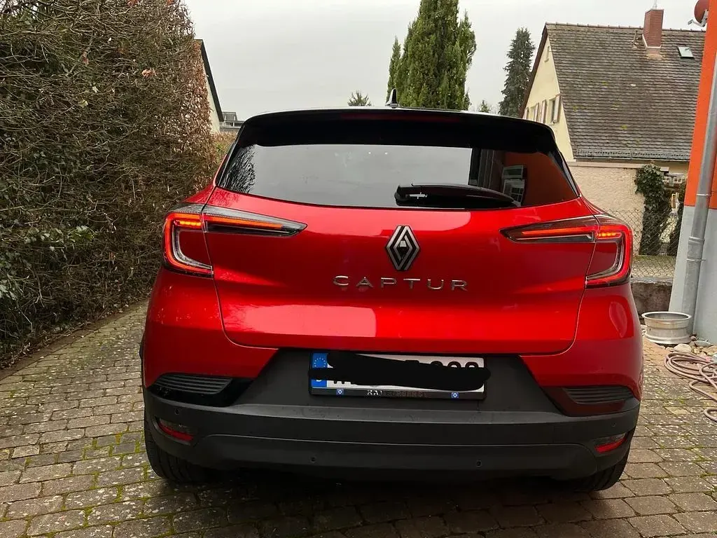 Gebraucht Renault Captur Techno 158 PS (116 kW) 2025 SUV