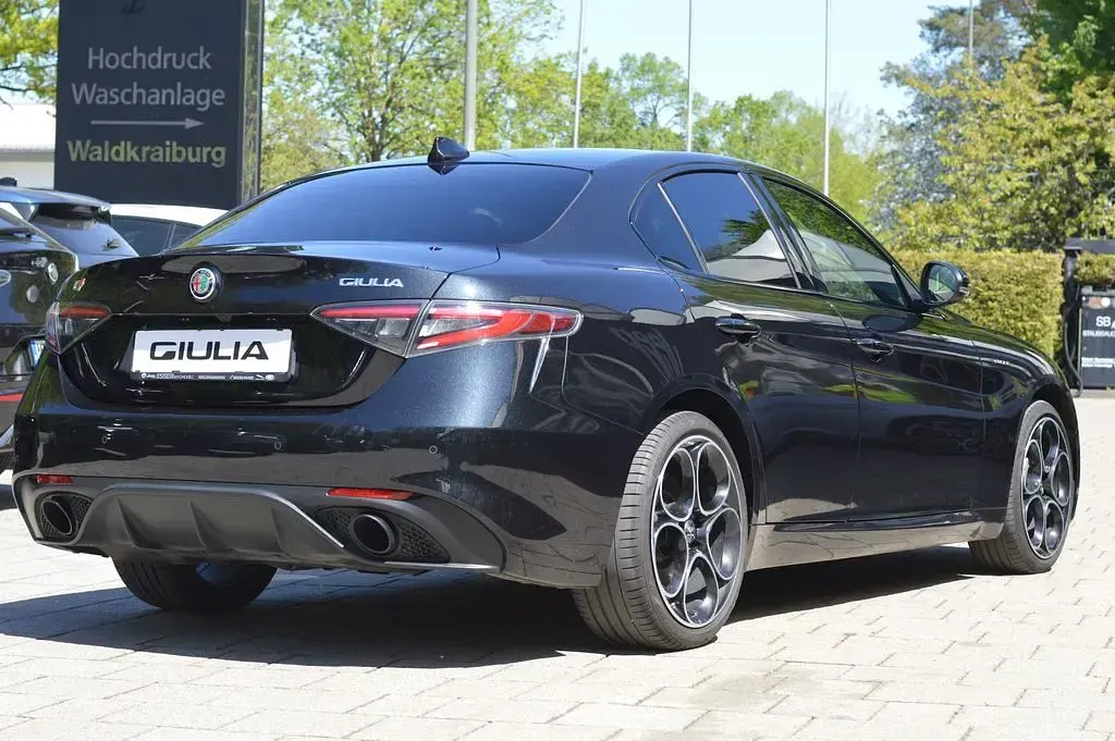Gebraucht Alfa Romeo Giulia Veloce 209 PS (153 kW) 2023 Schwarz Limousine