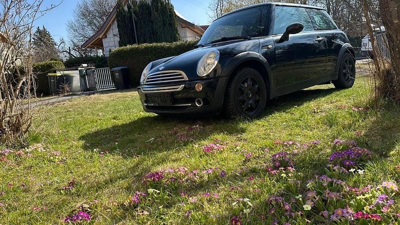 Gebraucht Mini ONE 90 PS (66 kW) 2005 Schwarz Kleinwagen